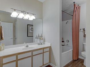 11000 Indian Legends Dr #32-204, Louisville, KY 40241