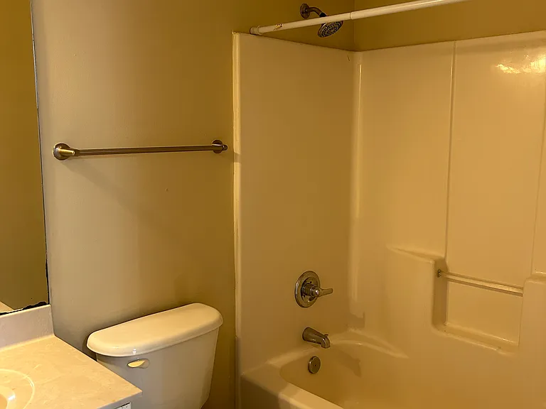 40 Cassandra Ln #B — Photo 5