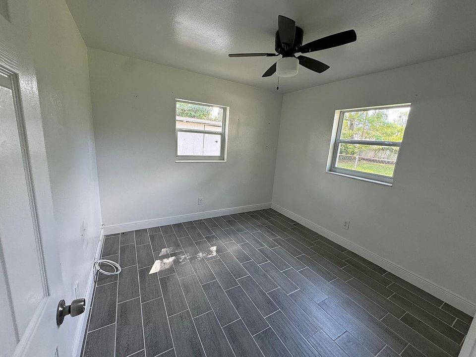 1st image of 4421 N Clark Ave APT A