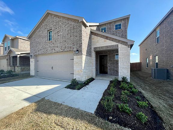 2nd image of 433 Grenada Lake Dr