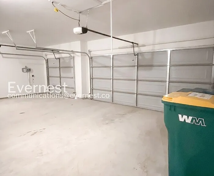 870 Freedom Cir — Photo 17