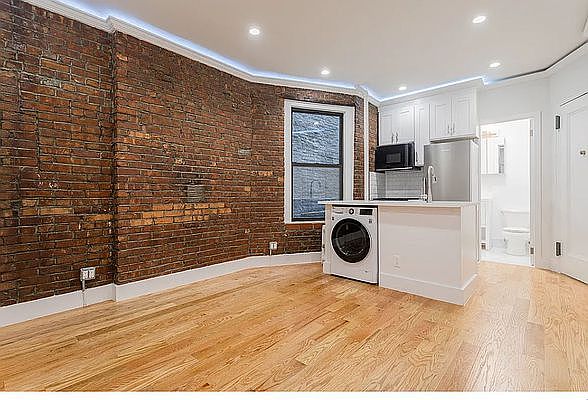 1st image of 128 Mac Dougal St #2C