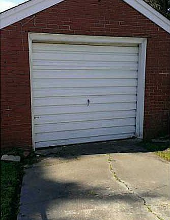 5th image of 2727 Hollister Ave