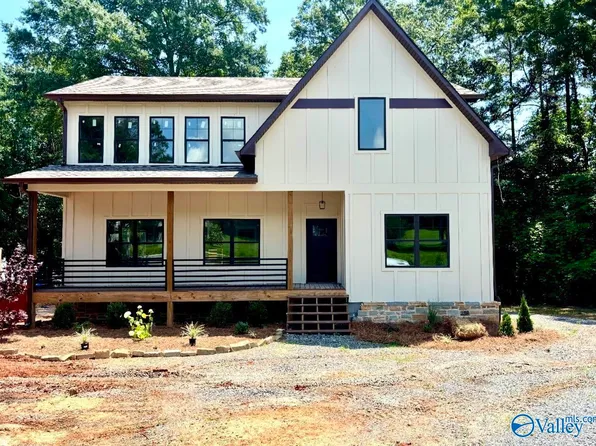 4137 State Highway 79 S, Guntersville, AL 35976
