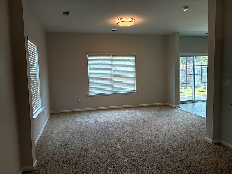 505 Townsend Place Dr — Photo 4