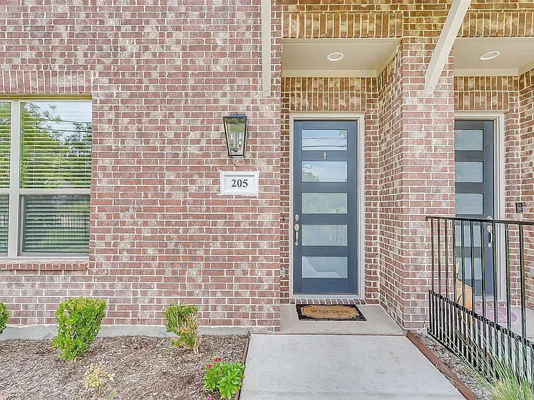 205 Athenia Dr — Photo 21