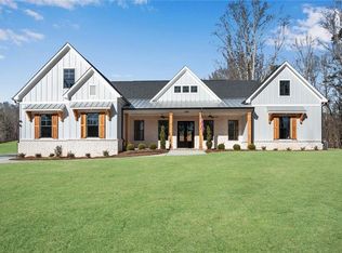 1083 Handy Rd, Hiram, GA 30141