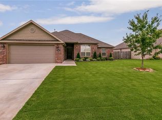 3000 SW Oakleigh Rd, Bentonville, AR 72713