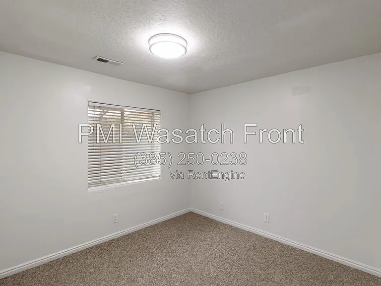 3211 S 945 E — Photo 12