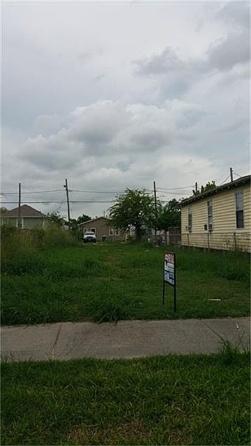 2nd image of 5012 Avenue M