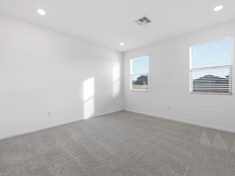 12395 N Pomeroy Ave — Photo 12