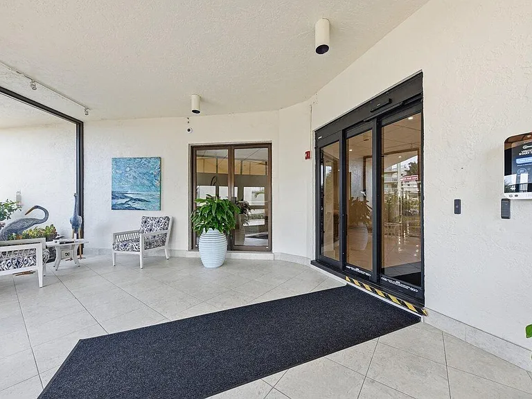 5420 N Ocean Dr #1702 — Photo 25