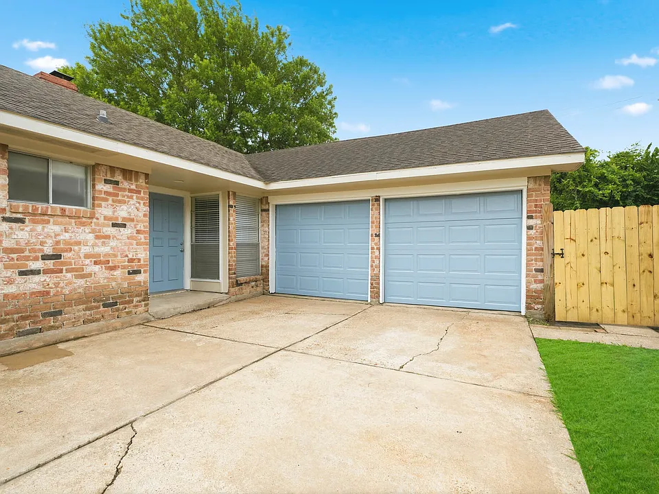 12931 Westella Dr