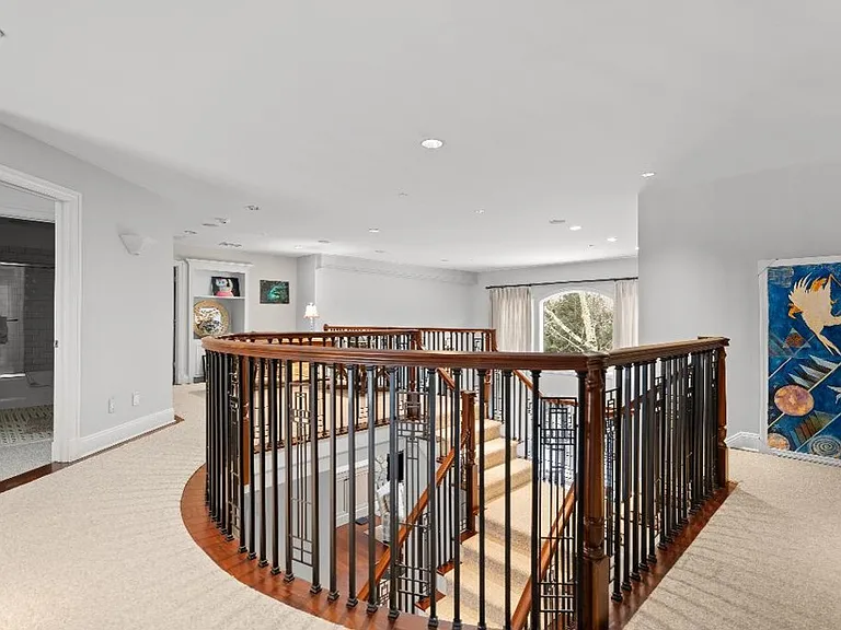 1 Augusta Ct — Photo 10