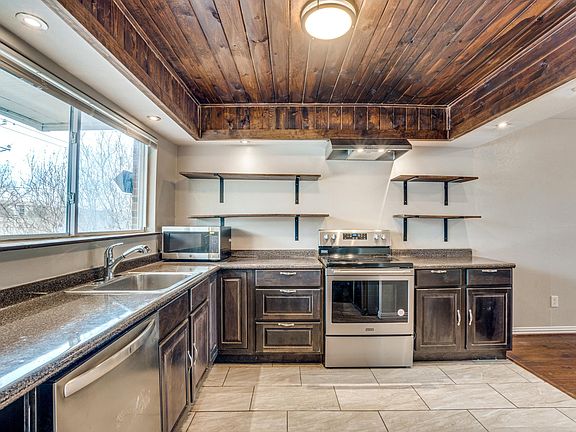 3rd image of 6808 Eastridge Dr APT 5