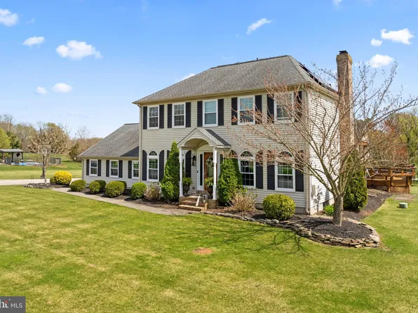 3 Two Penny Run, Woodstown, NJ 08098