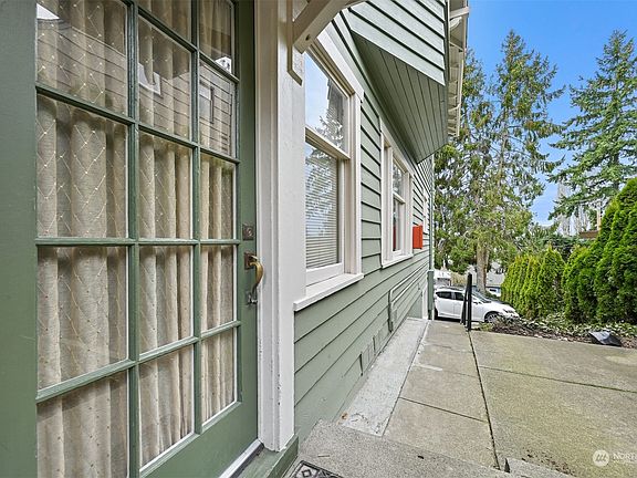 4th image of 719 N Garden Street