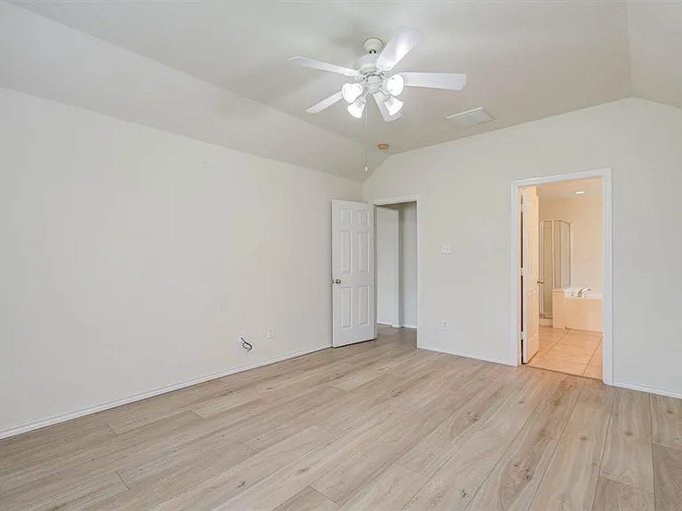 12026 Parkers Hideaway Dr — Photo 19