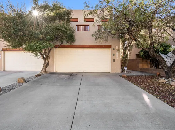 4209 Red Sun Dr NE, Albuquerque, NM 87110