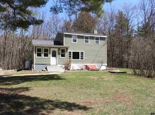 48 Snake Hill Rd, Averill Park, NY 12018