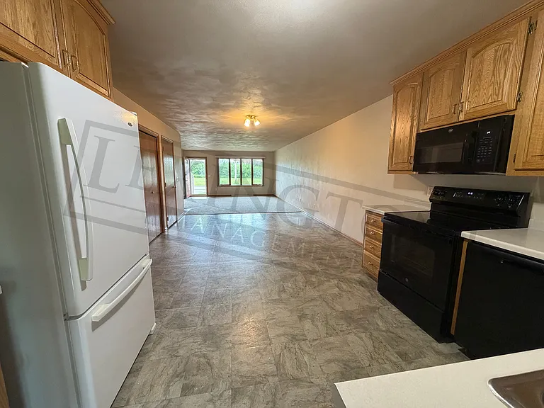 827 Foote St — Photo 6