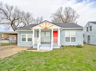 129 SW 3rd St, Moore, OK 73160