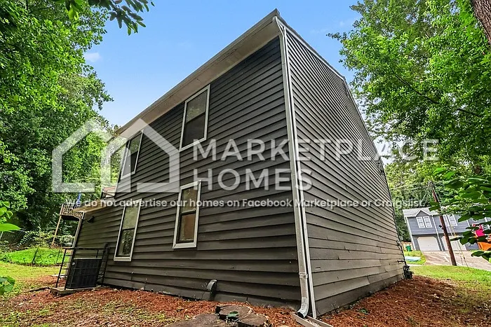 2070 Scarbrough Trl E — Photo 30