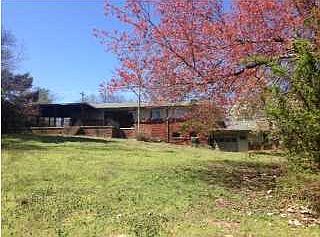 3rd image of 4428 Murray Hills Dr