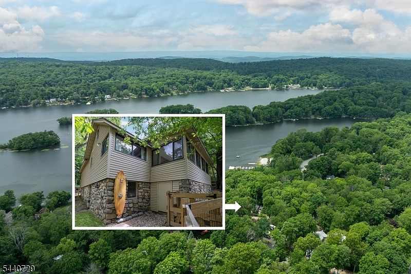 1st image of 1098 Lakeside Dr