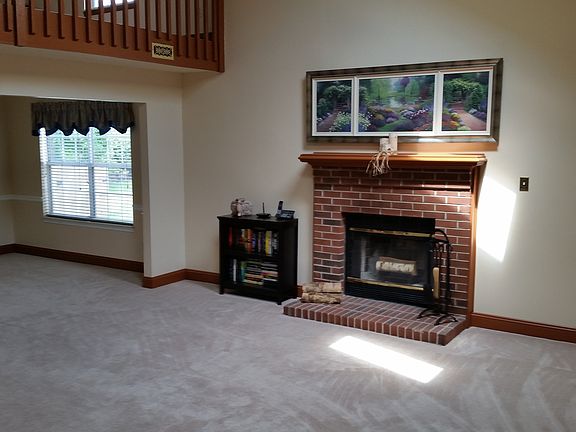 5th image of 5936 Glen View Dr