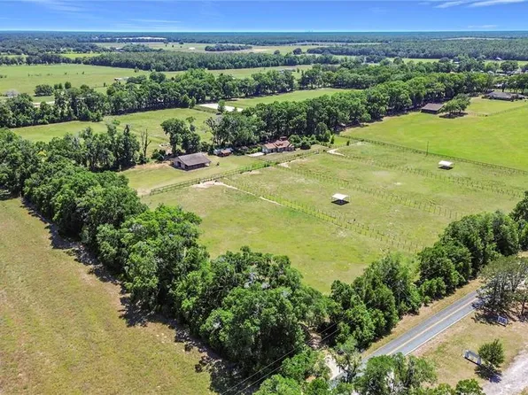 20540 SW 5th Pl, Dunnellon, FL 34431