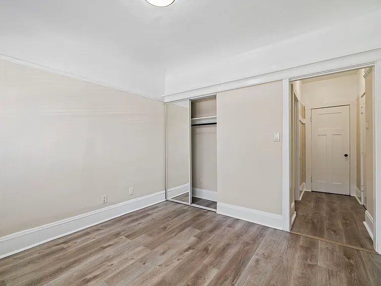 Vue De Lac Apartments — Photo 12