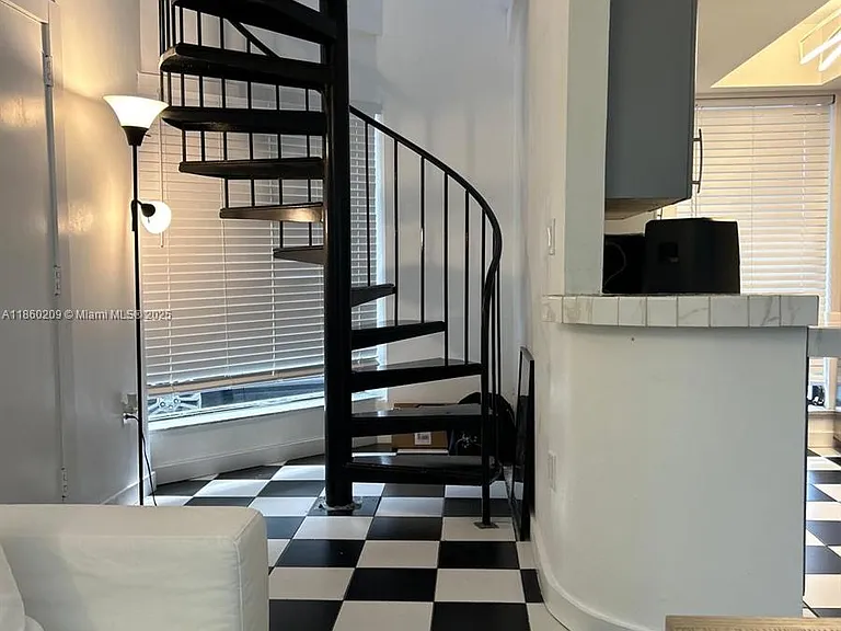 3036 SW 27th Ave #5 — Photo 3