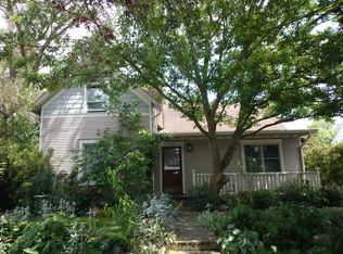 7734 18th Ave NW, Seattle, WA 98117