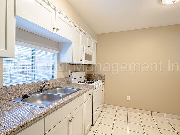 5th image of 928 Day Ave APT B