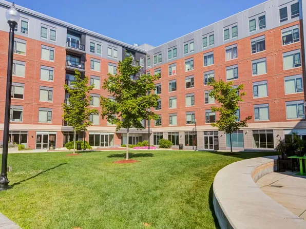 44 Merrimack St #44, Haverhill, MA 01830