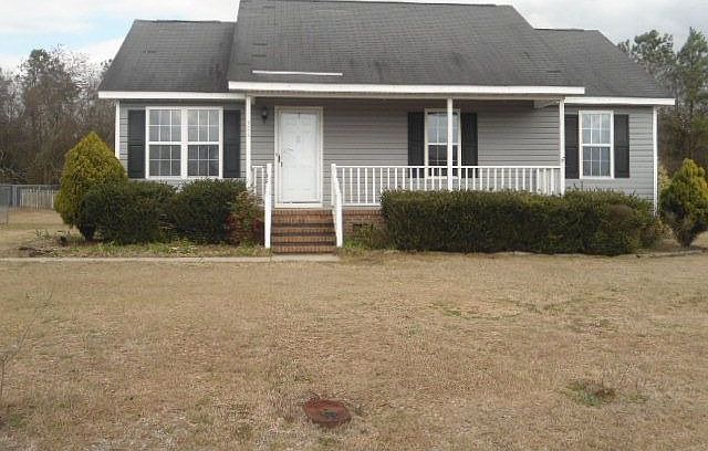 1st image of 300 Twin Creeks Dr