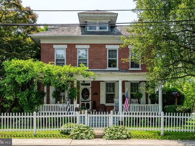 44 W Cottage Ave, Millersville, PA, 17551