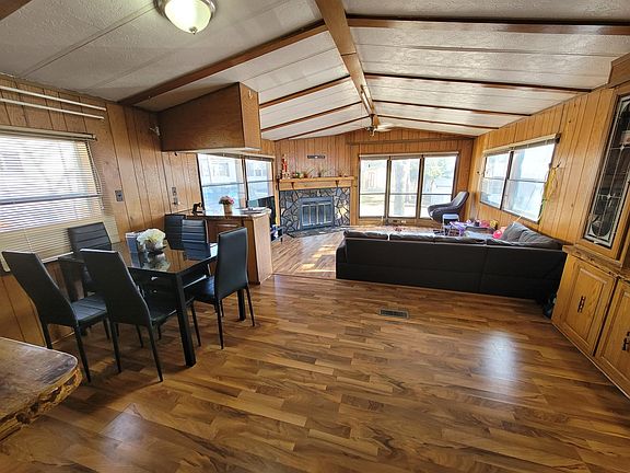 4th image of 2665 Benlana Ct