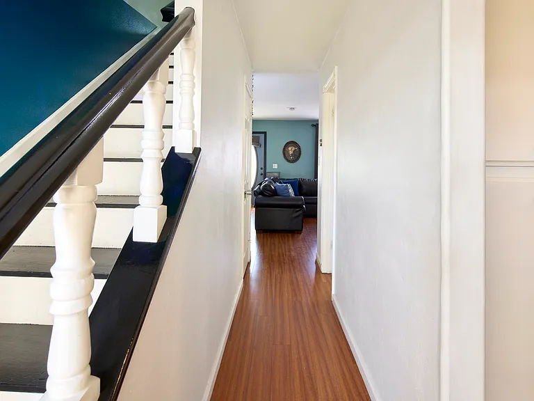 652 Greenbriar Townhouse Way — Photo 9