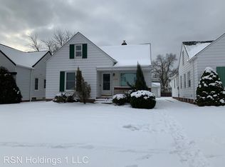 12700 Darlington Ave, Garfield Heights, OH