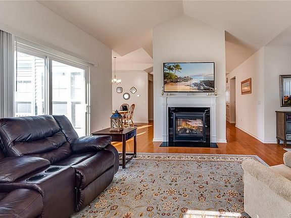 4th image of 12134 Magnolia Bluff Ct