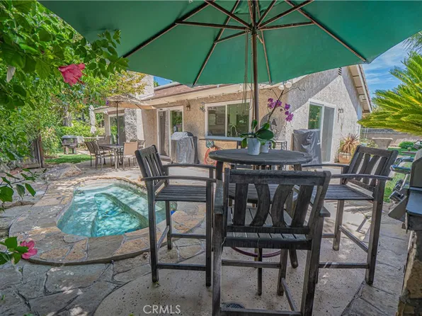 25557 Alesna Dr, Santa Clarita, CA 91355