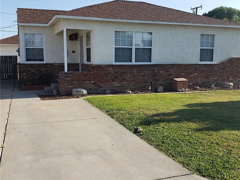 8192 Franklin St — Photo 1