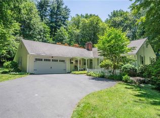 35 Brookmoor Rd, Avon, CT 06001