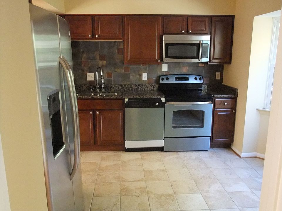 1st image of 5526 Winford Ct