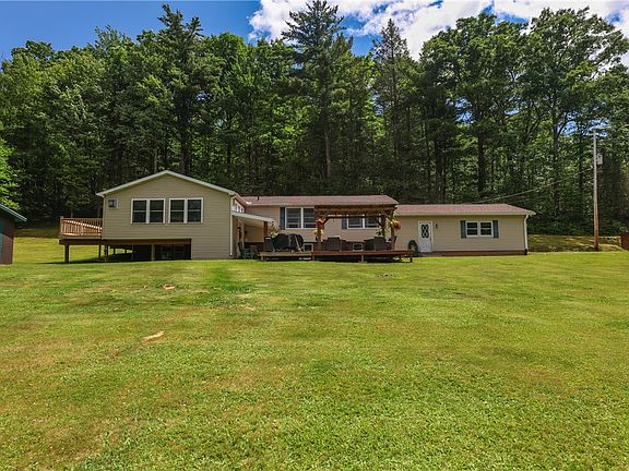 3rd image of 1131 Shaffer Rd