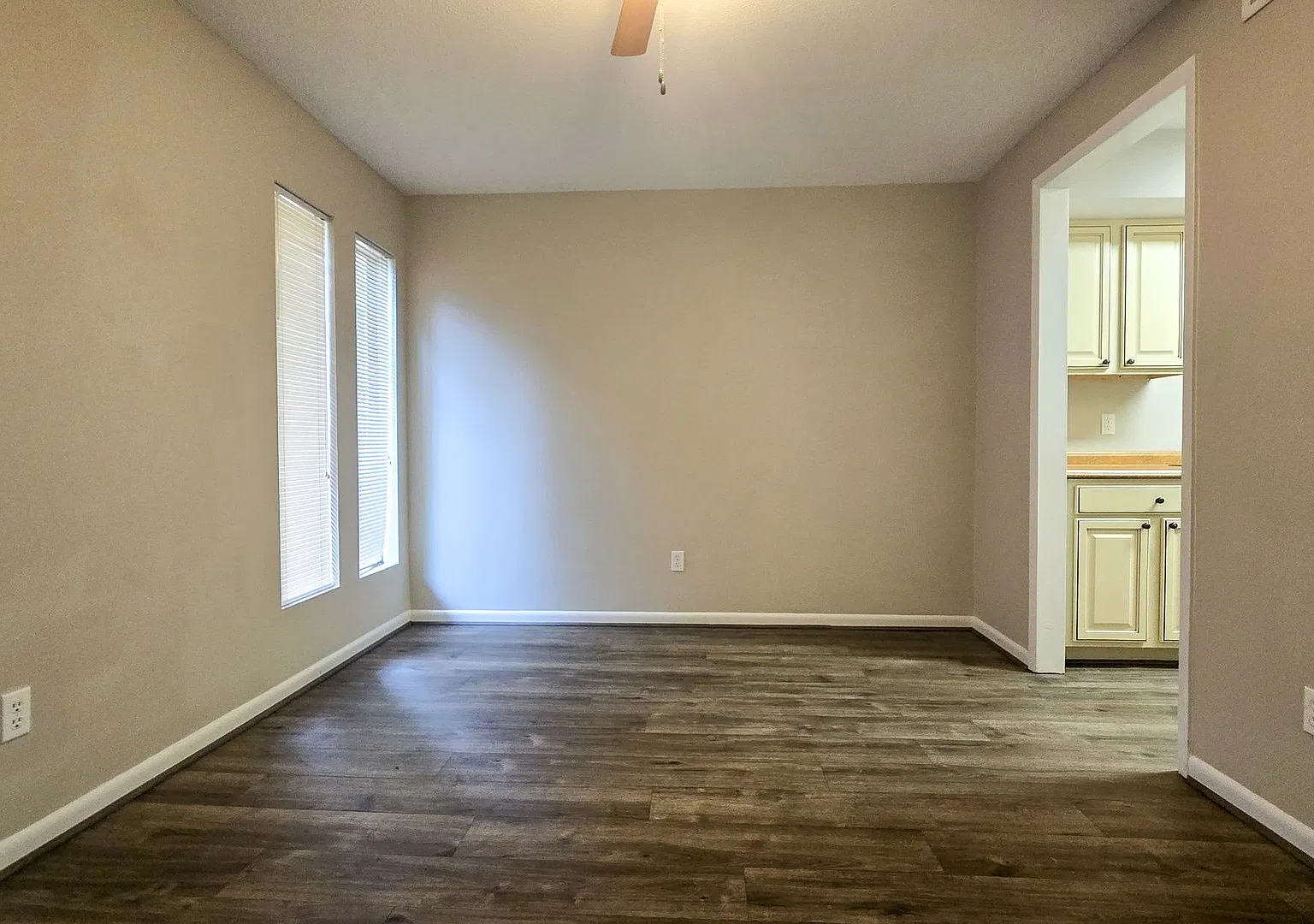 3830 Heathrow Drive — Photo 4