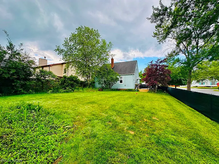 7077 Greenleaf Ave — Photo 29