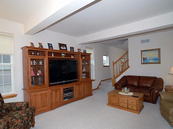 5th image of 1401 Shoreland Ln
